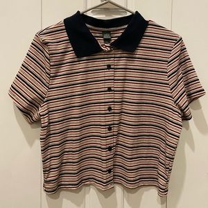 Wild Fable vintage style button up crop top. Women size large.